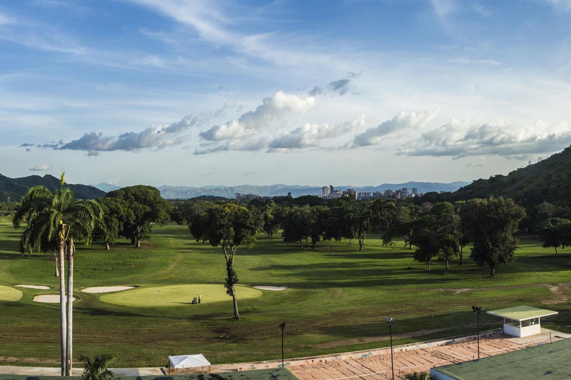 Marriott Maracay Golf Resort Экстерьер фото
